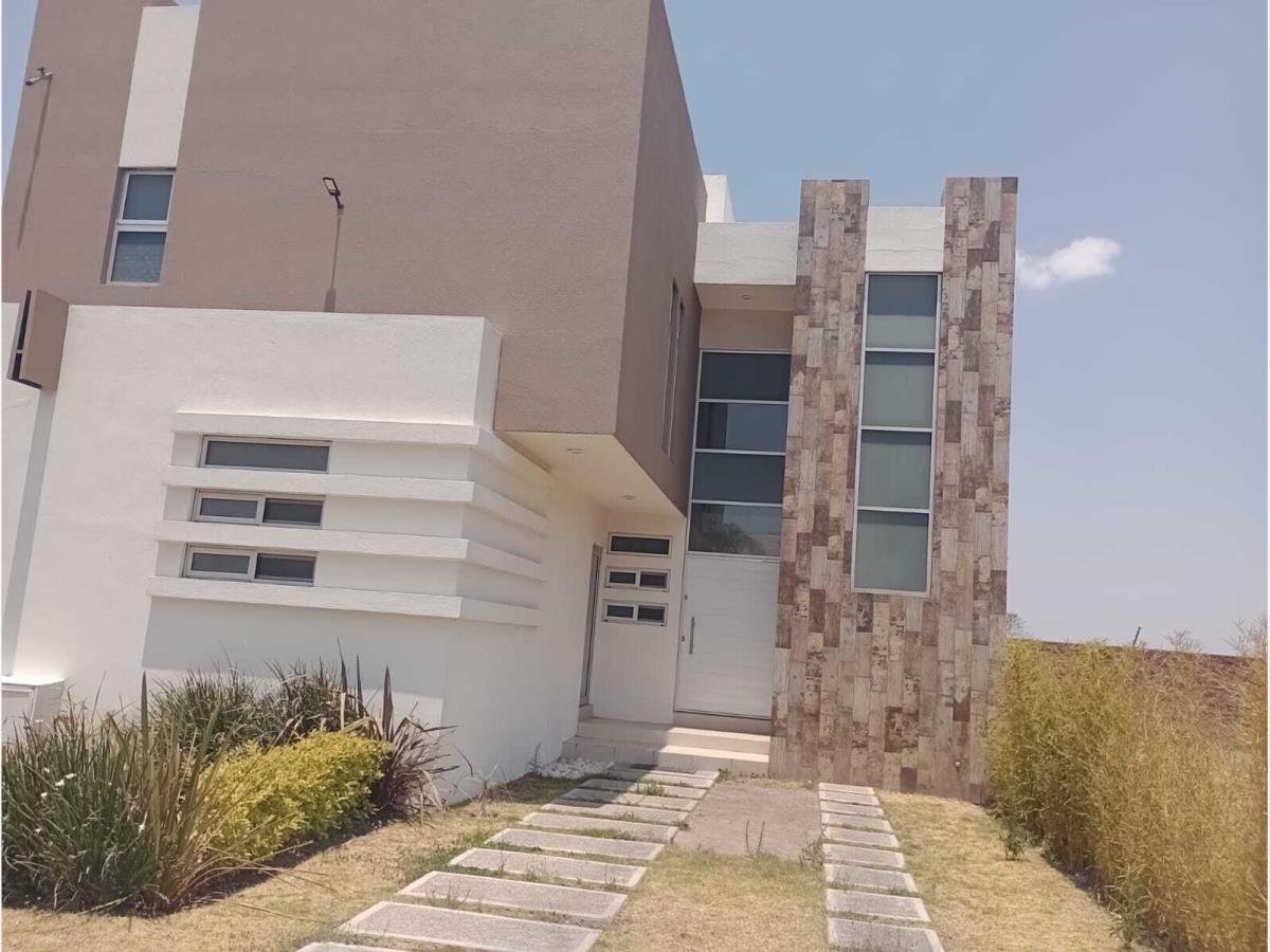 Casa en renta en Villa Jardín, Celaya — foto 1 de 15