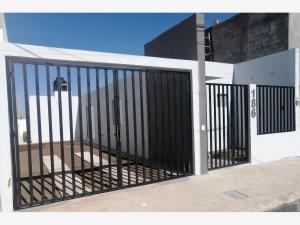 Casa en venta en Ciudad las Torres, Saltillo — foto 2 de 13