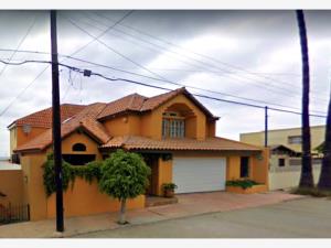 Casa en venta en Playas de Tijuana Sección Costa Azul, Tijuana — foto 2 de 12