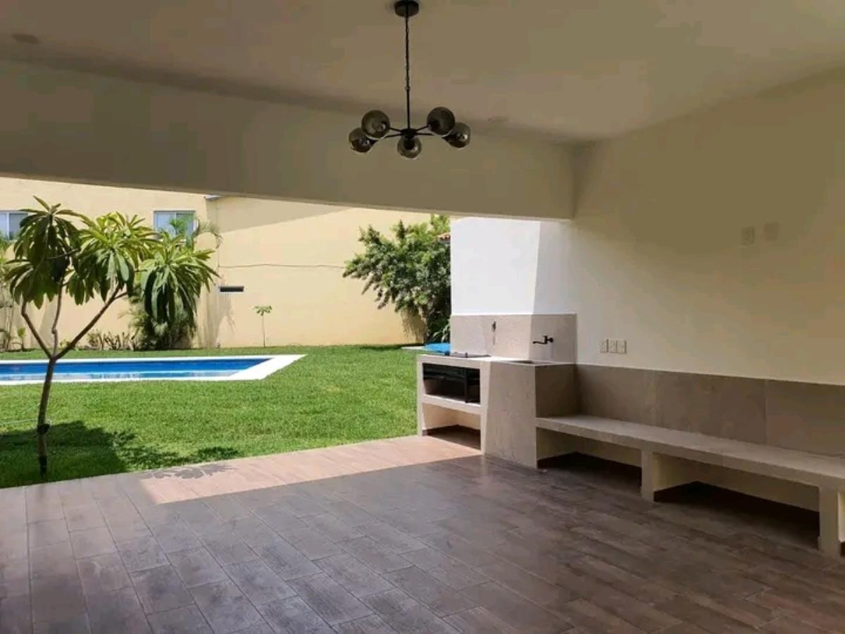 Casa en venta en Jose G Parres, Jiutepec — foto 1 de 13