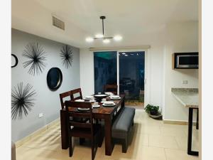 Casa en venta en Valle de los Almendros, Torreón — foto 3 de 14