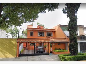 Casa en Paseos de Taxqueña, Coyoacán, Ciudad de México