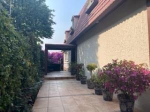 Casa en venta en Bosques de las Lomas, Cuajimalpa de Morelos — foto 2 de 42
