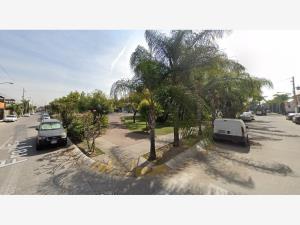 Casa en venta en Parques de Tesistán, Zapopan — foto 3 de 4