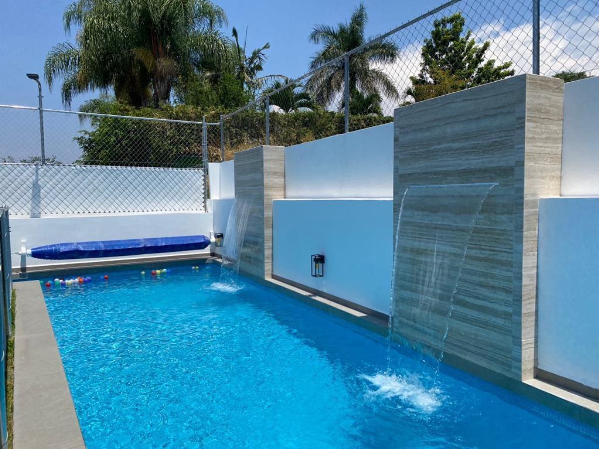 Casa en venta en Lomas de Cocoyoc, Atlatlahucan — foto 1 de 20