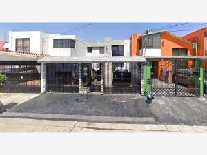 Casa en Valle Dorado, Tlalnepantla de Baz, México