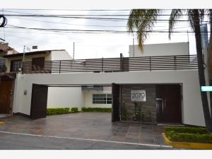 Casa en venta en Country Club, Guadalajara — foto 2 de 38
