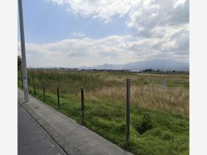 Terreno en venta en San Miguel Totocuitlapilco, Metepec — foto 2 de 3