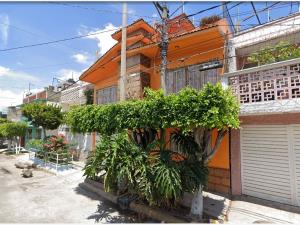 Casa en venta en Agua Azul Grupo A Super 4, Nezahualcóyotl — foto 3 de 11
