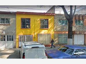 Casa en remate en Nueva Santa Maria, Azcapotzalco, Ciudad de México