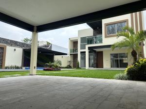Casa en venta en Lomas de Vista Hermosa, Cuernavaca — foto 2 de 42