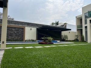 Casa en venta en Lomas de Vista Hermosa, Cuernavaca — foto 3 de 42