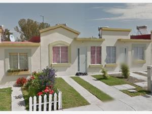 Casa en Urbi Villas del Rey, Irapuato, Guanajuato