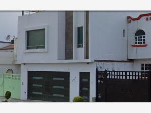 Casa en venta en La Puerta de Hierro, Pachuca de Soto — foto 3 de 12