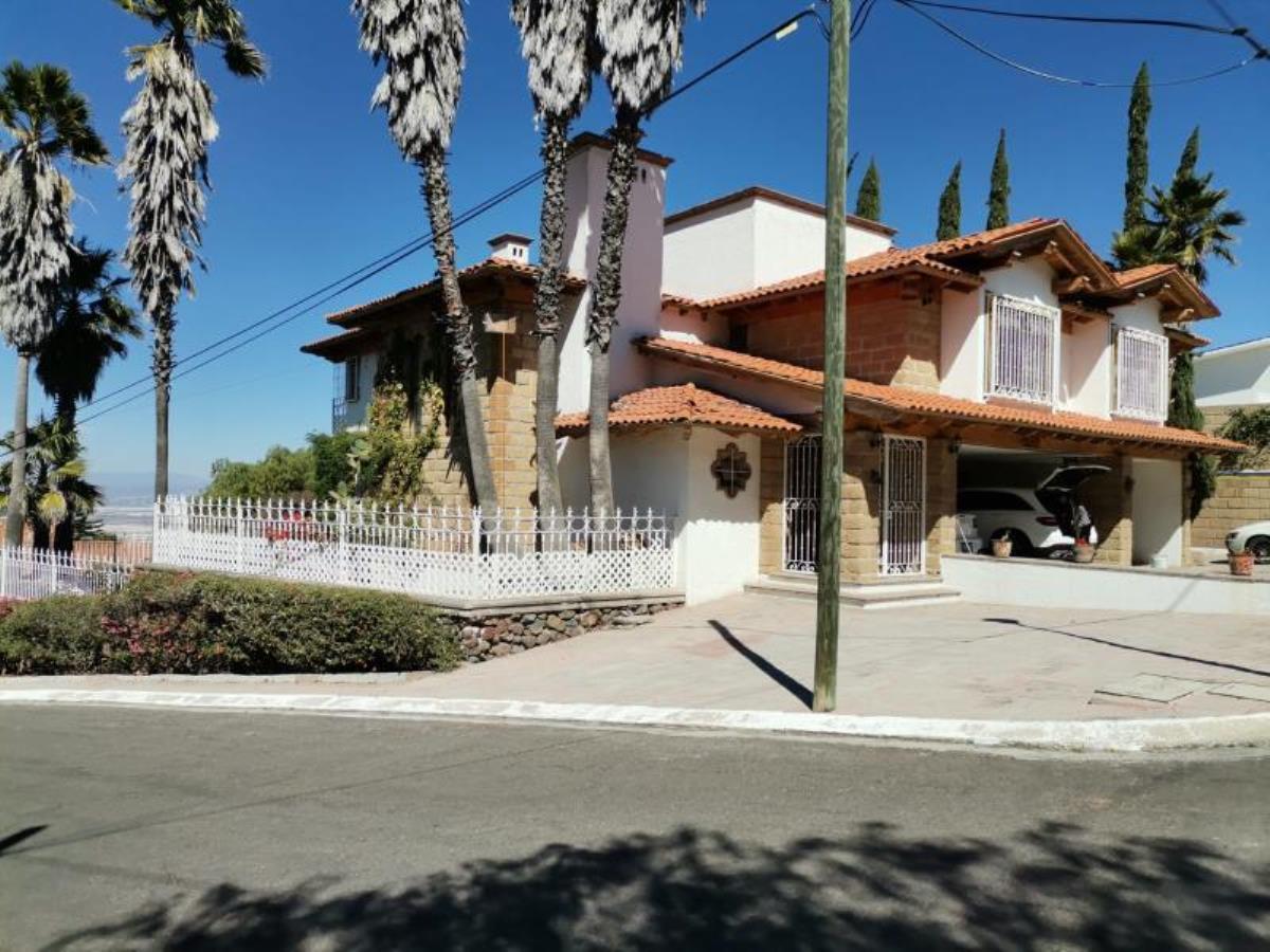 Casa en venta en Vista Real y Country Club, Corregidora — foto 1 de 34
