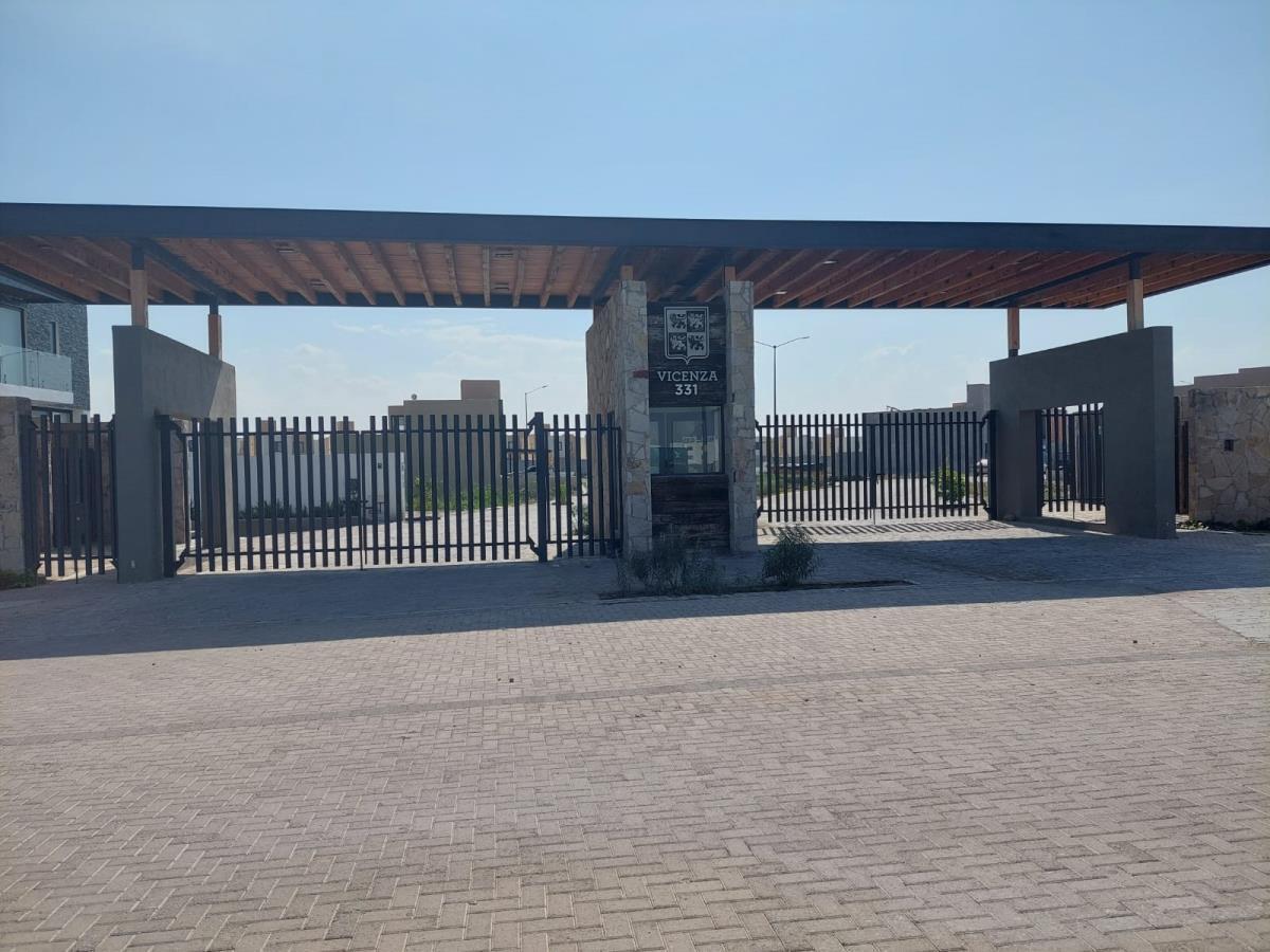 Terreno en venta en Carlota Hacienda Vanegas, Corregidora — foto 1 de 8