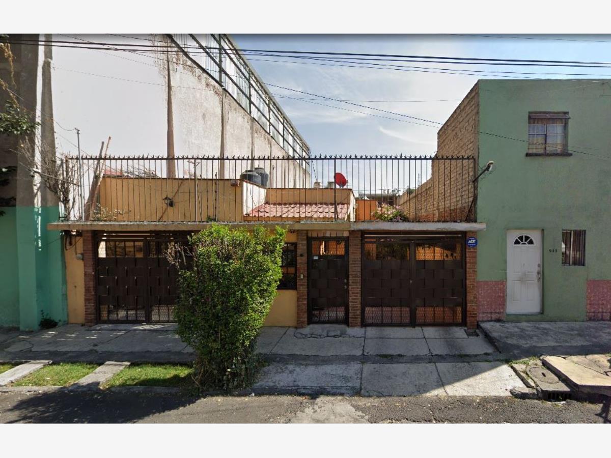 Casa en venta en Claveria, Azcapotzalco — foto 1 de 13