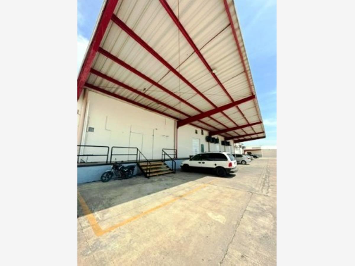 Bodega en renta en Adolfo Lopez Mateos, Centro — foto 1 de 24