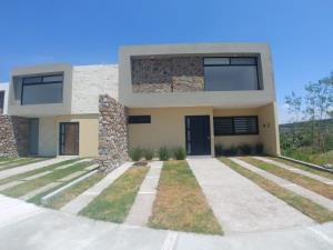 Casa en Cañadas del Arroyo, Corregidora, Querétaro