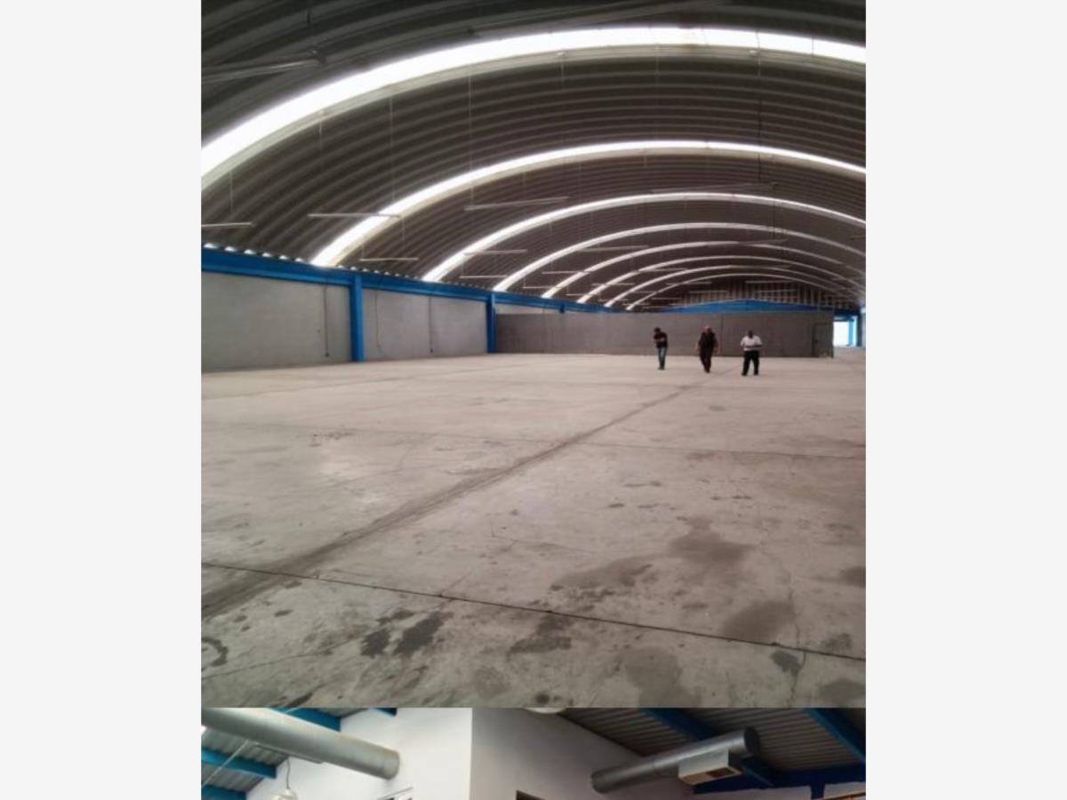 Bodega en renta en Santa Maria Coronango, Coronango — foto 1 de 11