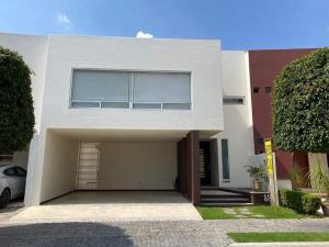 Casa en Lomas de Angelópolis, San Andrés Cholula, Puebla
