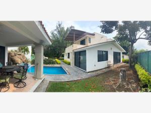 Casa en Lomas de Cocoyoc, Atlatlahucan, Morelos