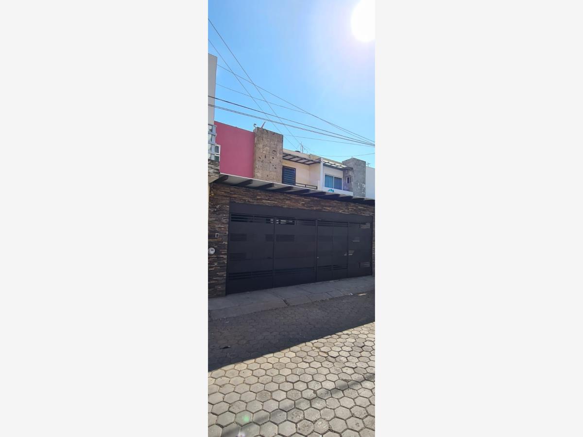 Casa en venta en Jardines de Bugambilias, Villa de Álvarez — foto 1 de 20