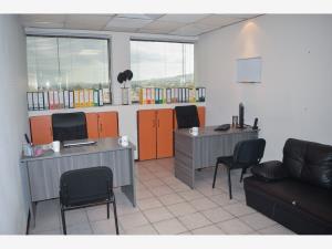 Oficina en renta en Lomas de La Victoria, San Pedro Tlaquepaque — foto 2 de 19