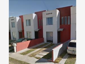 Casa en venta en Loma Larga, Morelia — foto 2 de 7