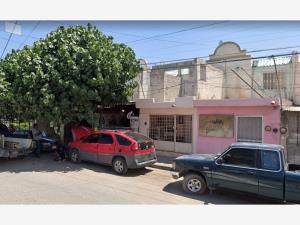 Casa en venta en Pedregal del Valle, Torreón — foto 2 de 11