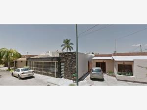 Casa en venta en Residencial Campestre la Rosita, Torreón — foto 3 de 11