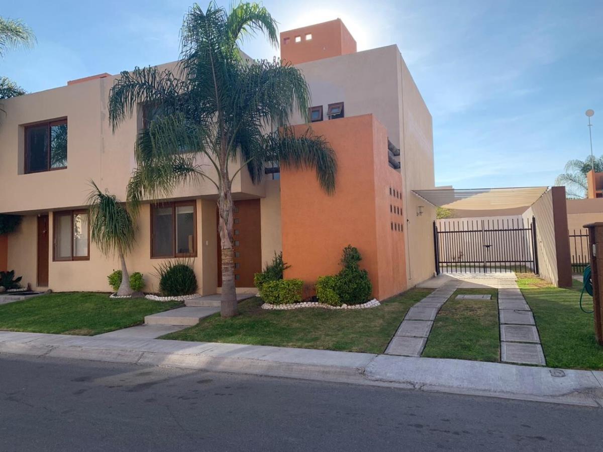 Casa en venta en Puerta Real, Corregidora — foto 1 de 15