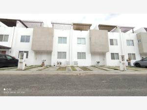 Casa en renta en San Francisco Ocotlán (Ocotlán), Coronango, Puebla