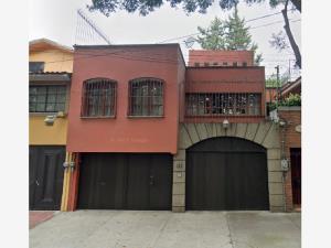 Casa en Del Carmen, Coyoacán, Ciudad de México
