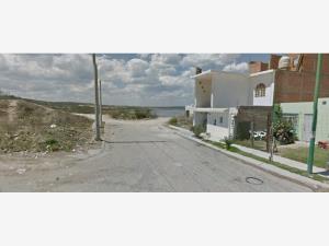 Casa en remate en Ex Hacienda de Santiago, San Francisco del Rincón, Guanajuato