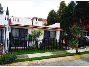 Casa en venta en Jardines de Satelite, Naucalpan de Juárez — foto 2 de 16