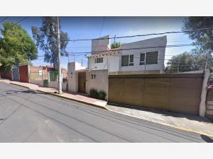 Casa en venta en San Nicolás Totolapan, La Magdalena Contreras — foto 2 de 9