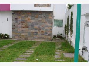 Casa en venta en San Bartolome Tlaltelulco, Metepec — foto 2 de 13