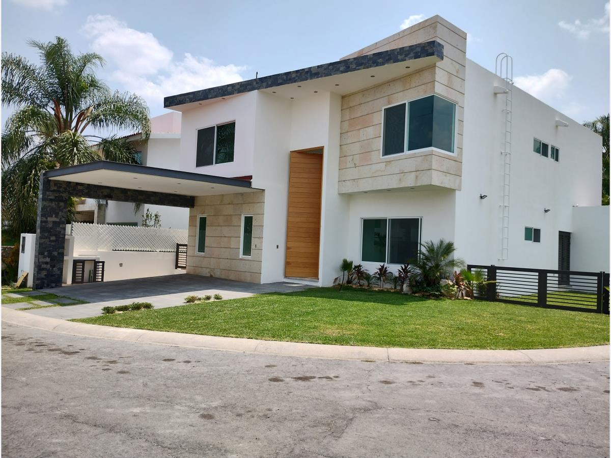 Casa en venta en Lomas de Cocoyoc, Atlatlahucan — foto 1 de 25