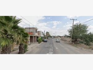 Casa en venta en Alameda de la Presa, León — foto 3 de 5