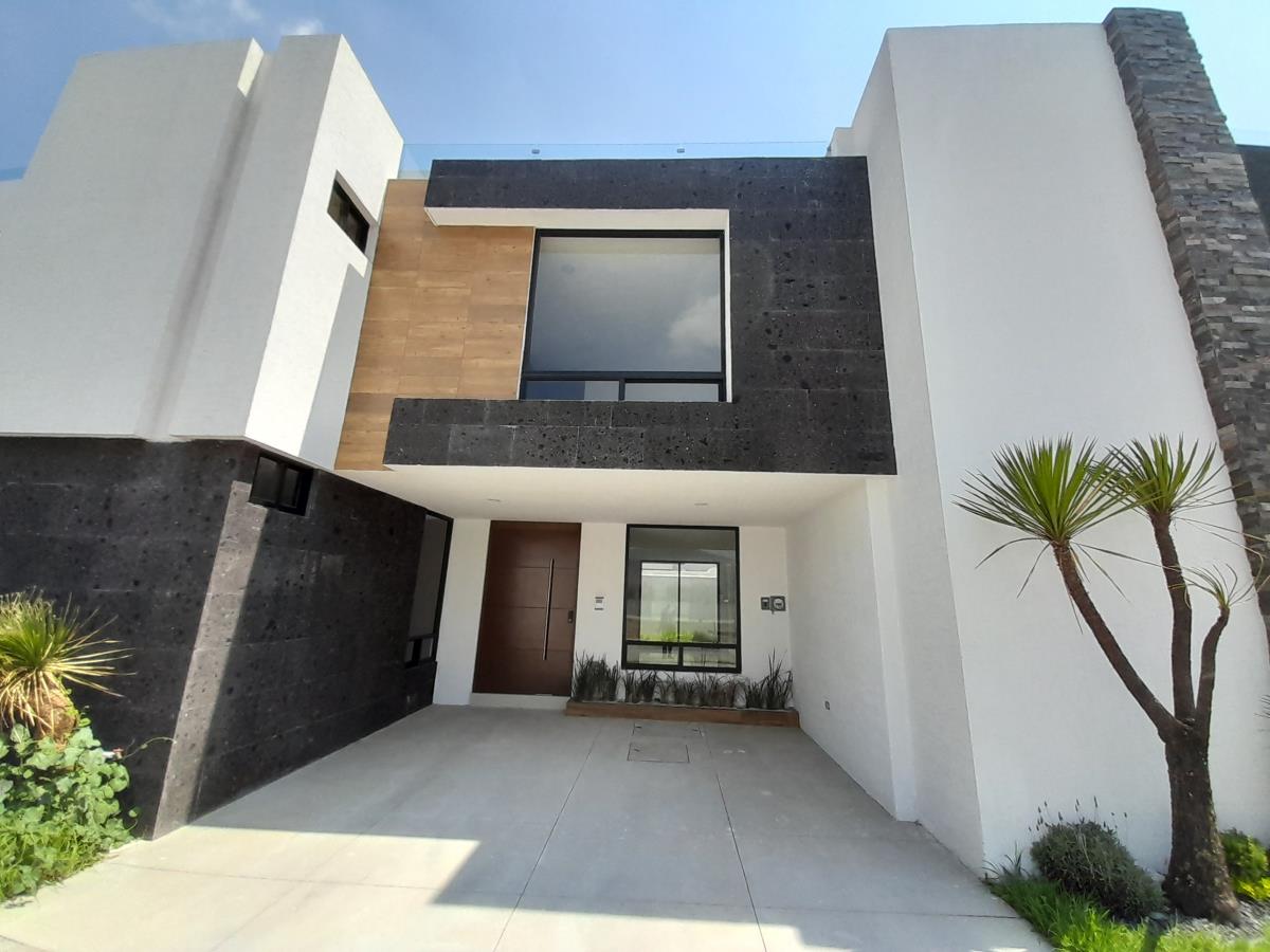 Casa en venta en Santa Clara Ocoyucan, Ocoyucan — foto 1 de 37