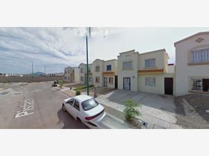 Casa en venta en Villa del Cedro, Culiacán — foto 2 de 8