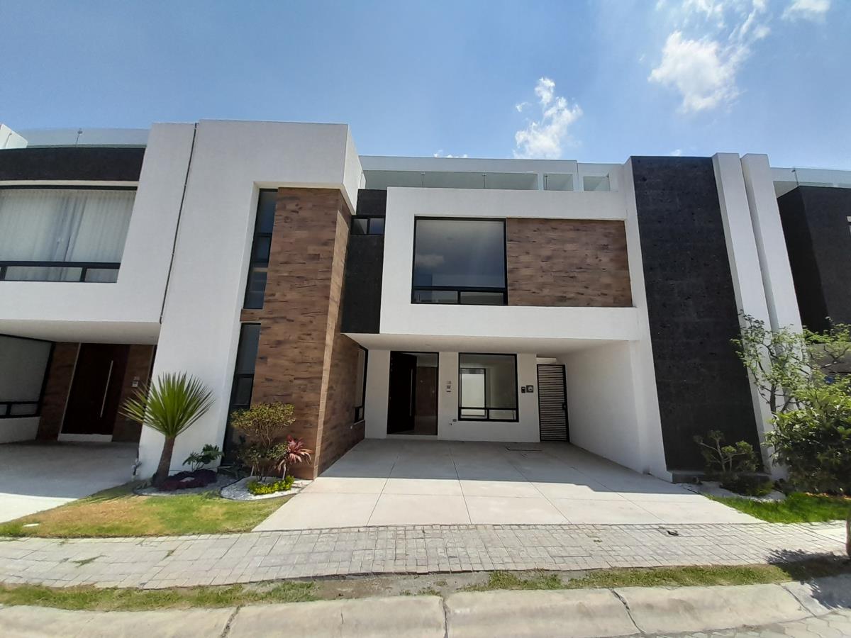 Casa en venta en Lomas de Angelópolis, San Andrés Cholula — foto 1 de 34