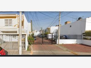 Casa en venta en Parques Del Nilo, Guadalajara — foto 2 de 12