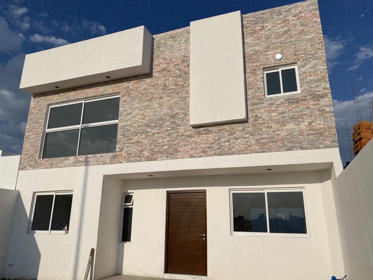 Casa en venta en Residencial Santa Fe, Corregidora — foto 1 de 18