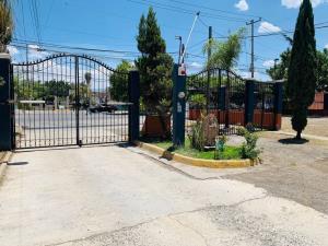 Casa en venta en Parques de Santa Cruz del Valle, San Pedro Tlaquepaque — foto 2 de 6
