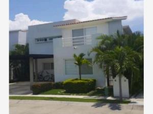 Casa en venta en Bucerias Centro, Bahía de Banderas — foto 2 de 6