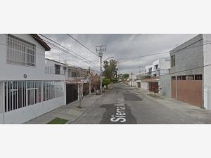 Casa en venta en Las Arboledas, Celaya — foto 3 de 5