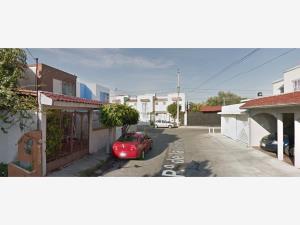 Casa en venta en Praderas del Bosque, Celaya — foto 3 de 5
