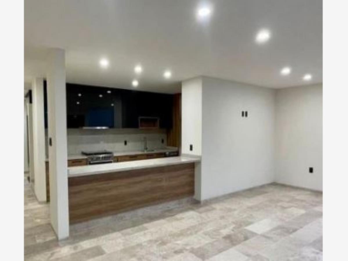 Casa en venta en Las Águilas, San Luis Potosí — foto 1 de 9